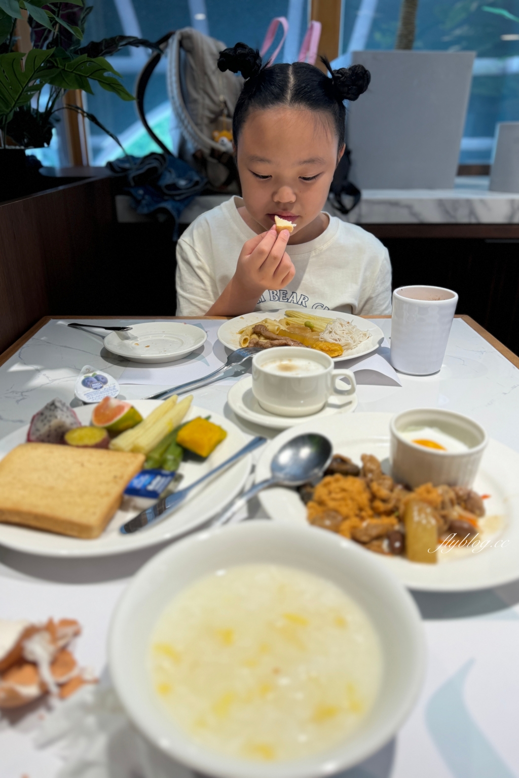 台東飯店｜康橋商旅 台東館．住宿享一泊二食，宵夜7點就開始供應 @飛天璇的口袋