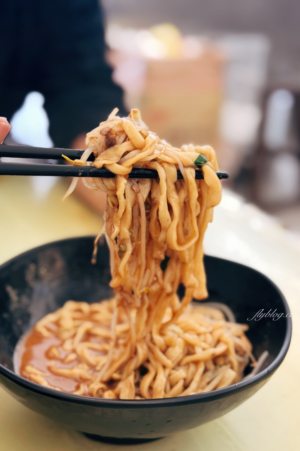 台中清水｜ 張鴨子桿麵．雖然低調但是生意很好，清水除了米糕還有桿麵 @飛天璇的口袋