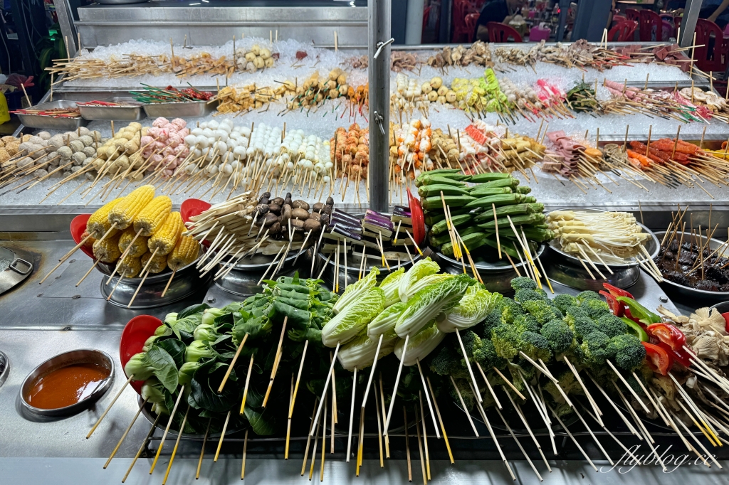 馬來西亞吉隆坡｜亞羅街夜市 Jalan Alor．吉隆坡必逛景點，亞羅街夜市的必吃 @飛天璇的口袋