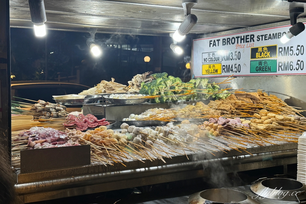 馬來西亞吉隆坡｜亞羅街夜市 Jalan Alor．吉隆坡必逛景點，亞羅街夜市的必吃 @飛天璇的口袋