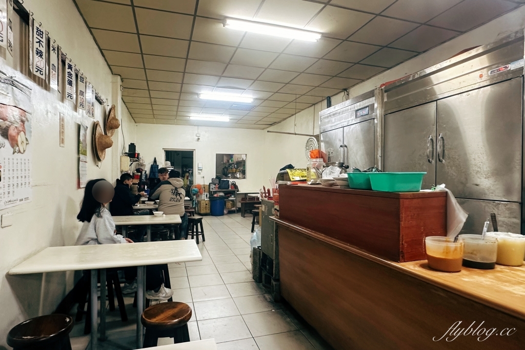 台中東勢｜老黑輪肉圓店車站店．東勢豐原客運車店對面，食尚玩家採訪在地美食 @飛天璇的口袋