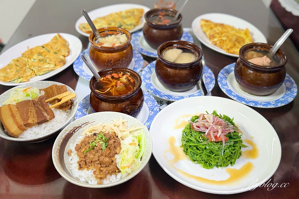 日本北海道｜函館朝市．早餐吃得到帝王蟹，海鮮丼新鮮便宜又好吃 @飛天璇的口袋