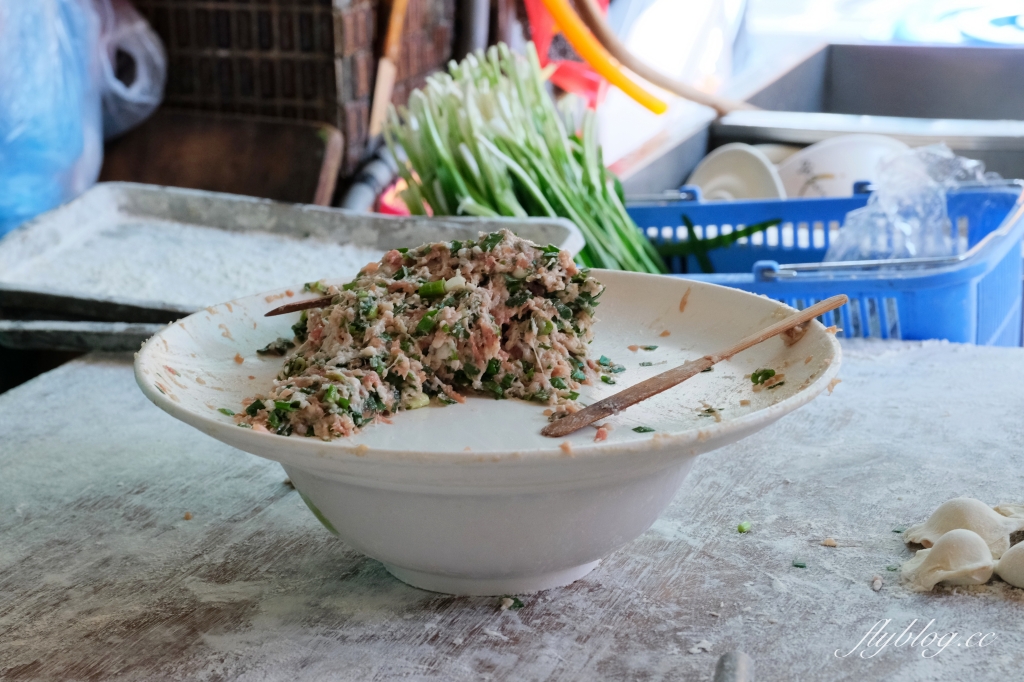 彰化美食｜大陸手工水餃牛肉麵．在地超過40年老店，手工水餃和自製麵條 @飛天璇的口袋