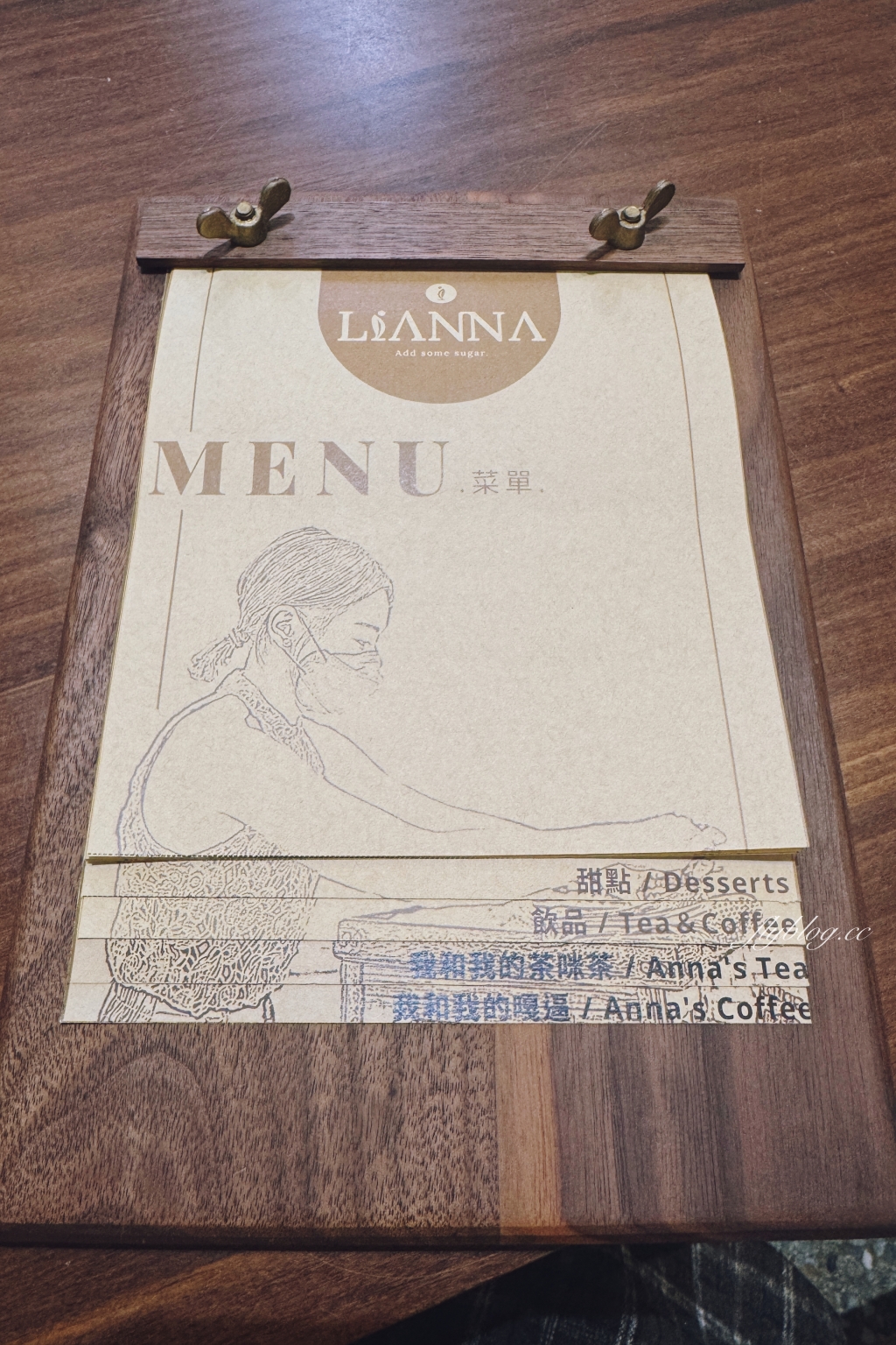 台中西屯｜LIANNA 甜點．超級隱藏版甜點店，一天只營業4個小時，充滿歐式古典氛圍 @飛天璇的口袋