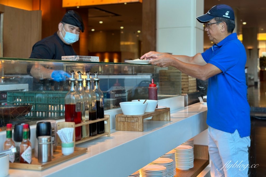 花蓮住宿｜美侖大飯店．露天游泳池和兒童遊戲場，花蓮海景渡假飯店 @飛天璇的口袋