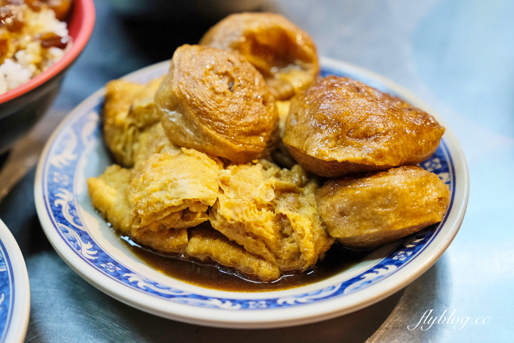 台中西屯｜肉燥兄弟魯肉飯．營業到深夜2點宵夜場，從路邊餐車到實體店面 @飛天璇的口袋