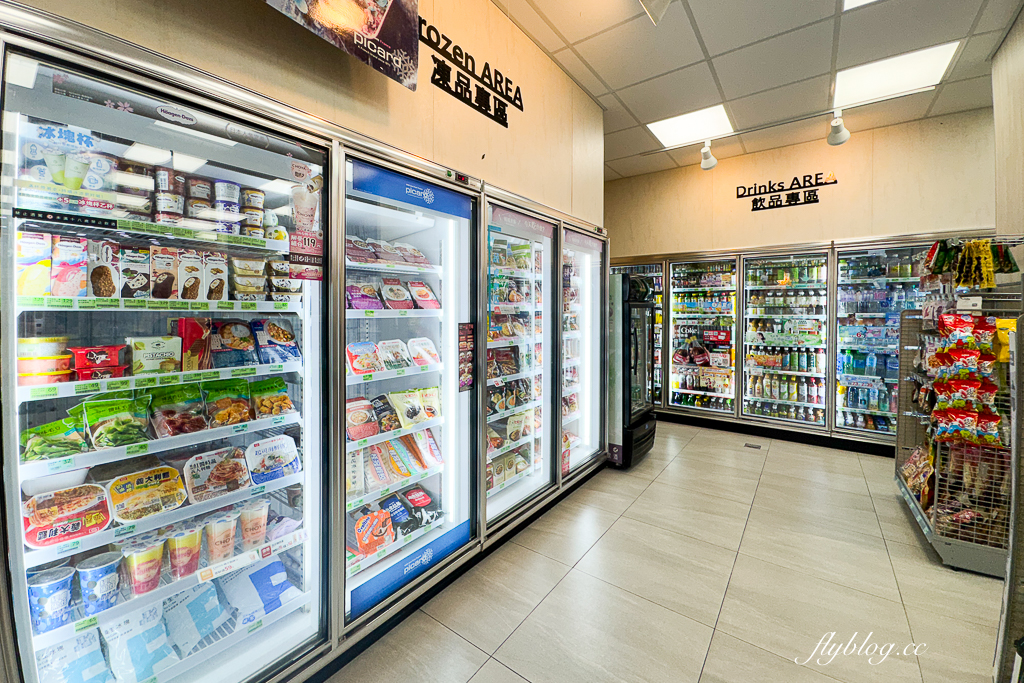 南投仁愛｜全家便利商店 清境雲海店．清境海拔最高便利商店，歐式城堡建築還有羊咩咩 @飛天璇的口袋