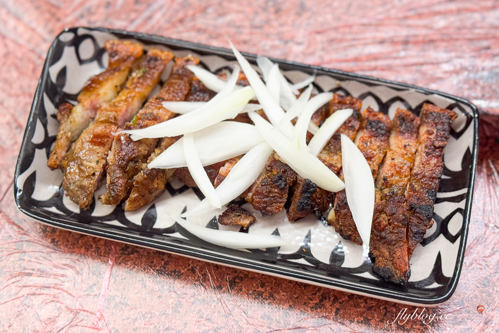 南投埔里｜香記桶仔雞．愛蘭交流道旁甕缸雞，雞油四物湯伴飯吃 @飛天璇的口袋