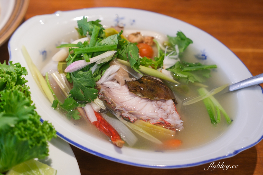 泰國攀牙｜Krua Morakot Home Cooking มรกตโฮมคุ๊กกิ้ง．預約才吃得到的私廚料理，74歲阿公掌廚的泰南料理 @飛天璇的口袋