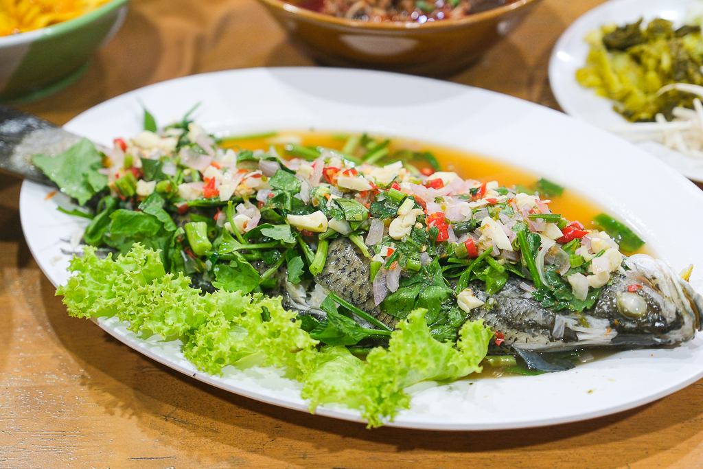 泰國攀牙｜Mae Pa ครัวแม่ปา．結合泰南與泰北料理，必點泰北咖哩麵和番茄麵 @飛天璇的口袋