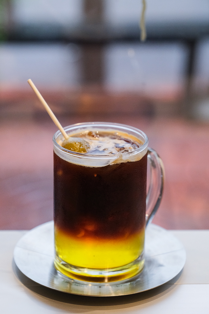泰國曼谷｜Pieces Cafe &#038; Bed．曼谷嵩越路特色咖啡館，有可愛胸部造型的麵包 @飛天璇的口袋