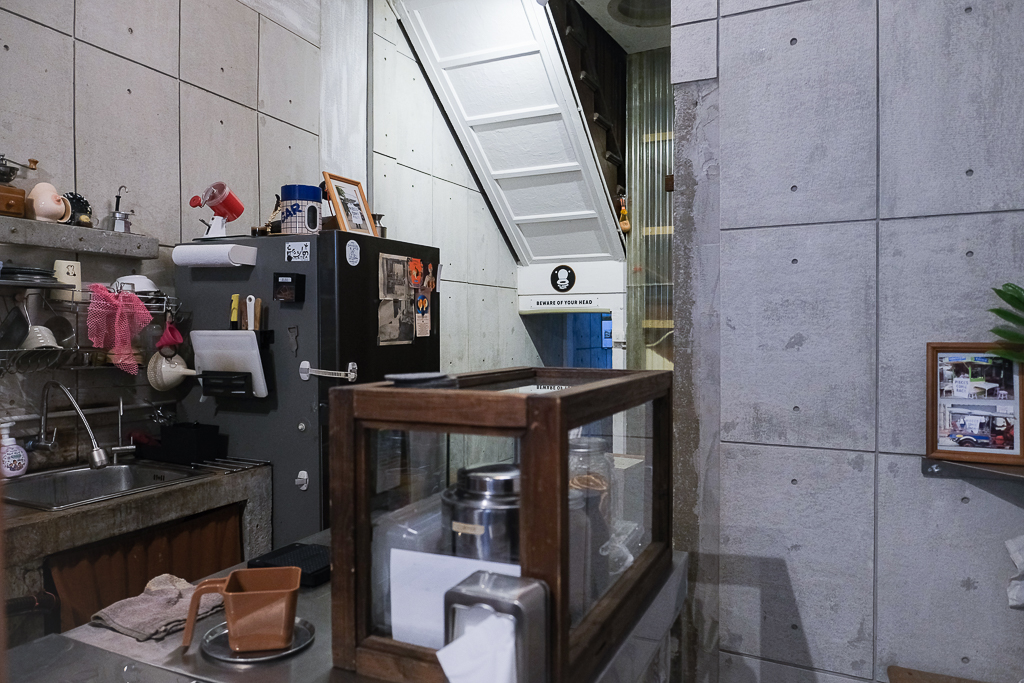 泰國曼谷｜Pieces Cafe &#038; Bed．曼谷嵩越路特色咖啡館，有可愛胸部造型的麵包 @飛天璇的口袋