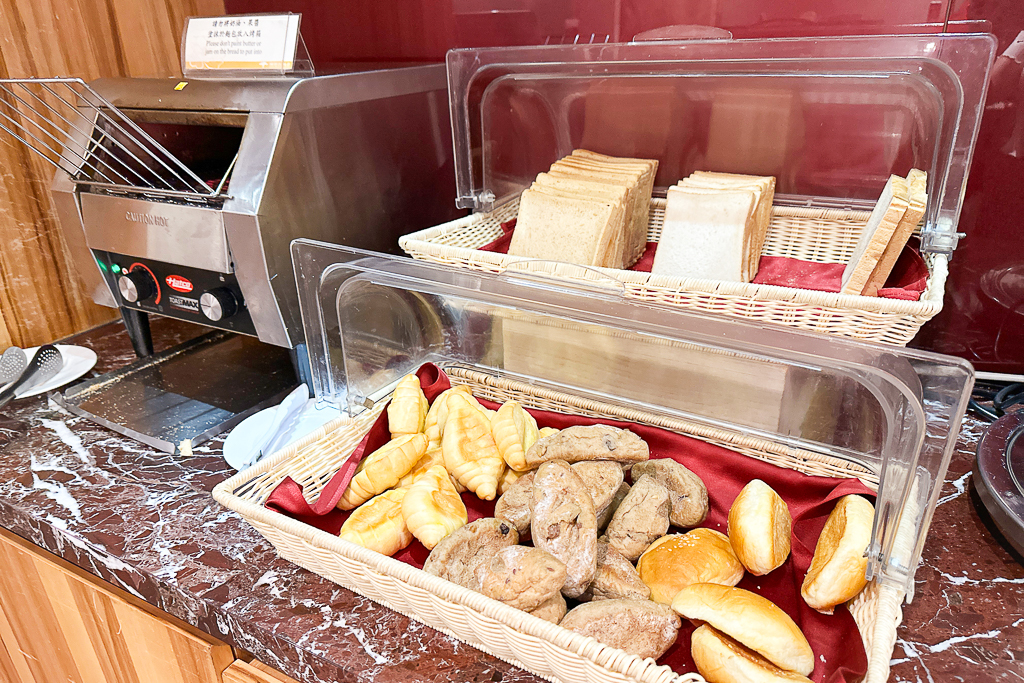 高雄鹽埕｜福容大飯店．鄰近愛河和駁二特區，交通方便地理位置好 @飛天璇的口袋