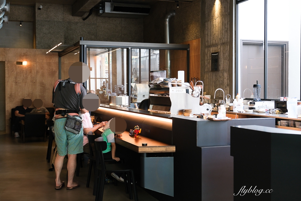 彰化北斗｜與咖啡 And. Coffee Roastery．搬了家空間更提升，甜點更有水準 @飛天璇的口袋