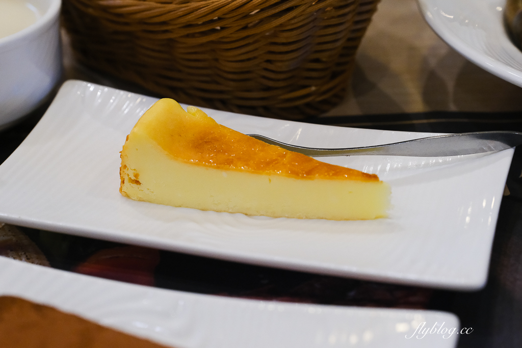 台中東區｜瀧厚炙燒熟成牛排．290元起濕式熟成牛排，湯品飲料無限使用 @飛天璇的口袋