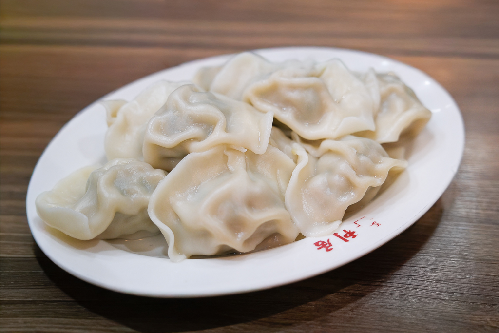 台中北區｜利居家鄉小吃．北平路30年老字號，必點木須炒麵和小菜 @飛天璇的口袋