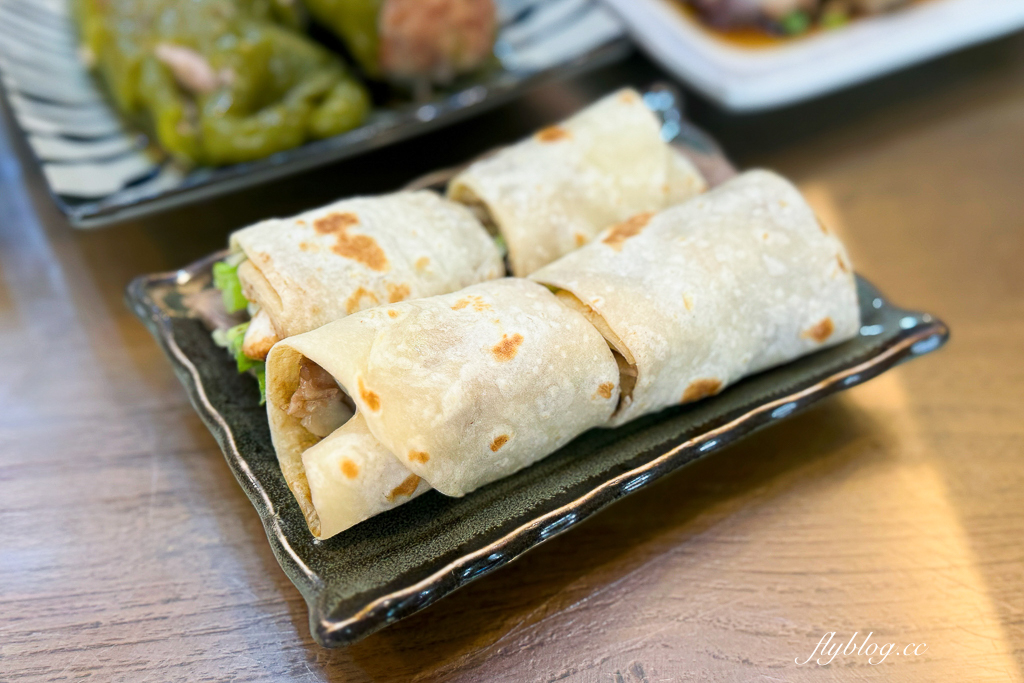 台中北區｜利居家鄉小吃．北平路30年老字號，必點北方麵食和小菜 @飛天璇的口袋