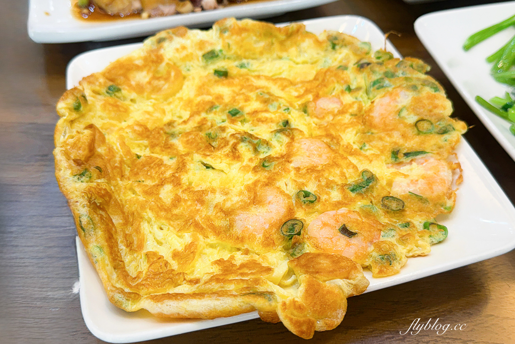 台中北區｜利居家鄉小吃．北平路30年老字號，必點北方麵食和小菜 @飛天璇的口袋