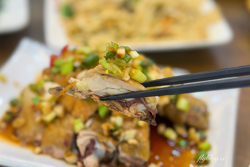 台中北區｜利居家鄉小吃．北平路30年老字號，必點北方麵食和小菜 @飛天璇的口袋