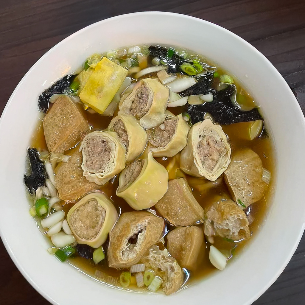 台中西區｜添上海點心肉包．第五市場平價美食，招牌油豆腐細粉必點 @飛天璇的口袋