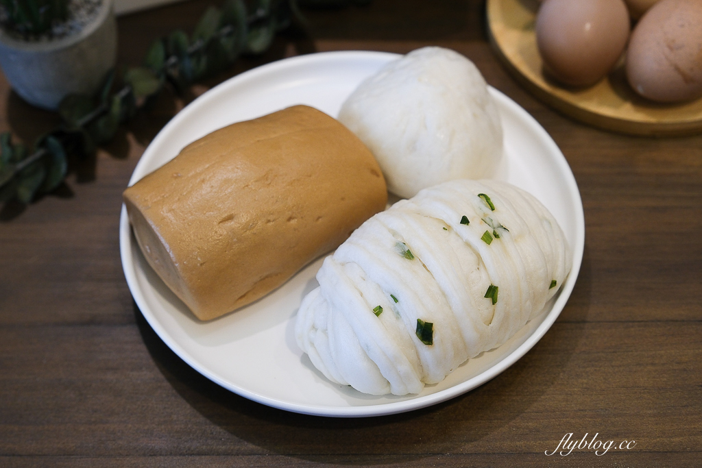 台中西區｜添上海點心肉包．第五市場平價美食，招牌油豆腐細粉必點 @飛天璇的口袋