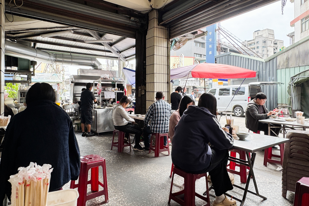 台中太平|原味鴨肉飯.快炒類只要100元上下,太平建材行裡的銅板美食 @飛天璇的口袋 台中太平|原味鴨肉飯.快炒類只要100元上下,太平建材行裡的銅板美食 @飛天璇的口袋