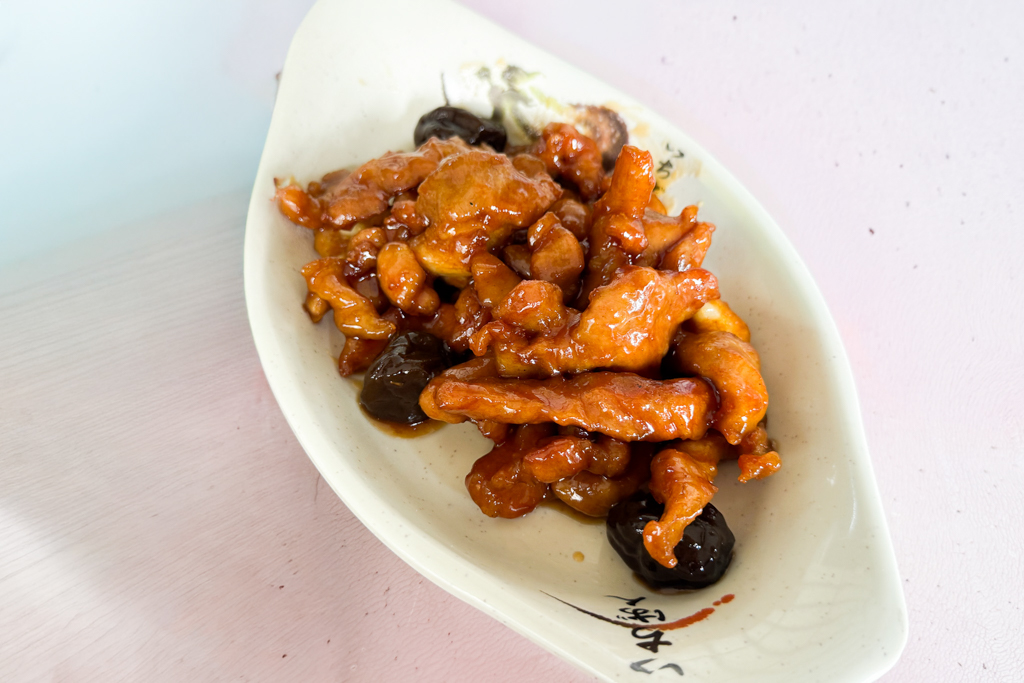 台中太平|原味鴨肉飯.快炒類只要100元上下,太平建材行裡的銅板美食 @飛天璇的口袋 台中太平|原味鴨肉飯.快炒類只要100元上下,太平建材行裡的銅板美食 @飛天璇的口袋