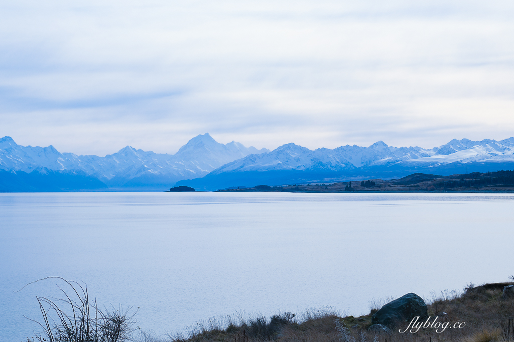 紐西蘭南島｜普卡基湖 Lake Pukaki．超浪漫藍色牛奶湖，沿途必拍三個觀景台 @飛天璇的口袋
