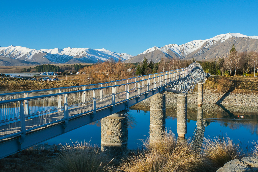 紐西蘭南島｜蒂卡波湖 Lake Tekapo．全球七大星空保護區，紐西蘭一級遺產牧羊人教堂 @飛天璇的口袋