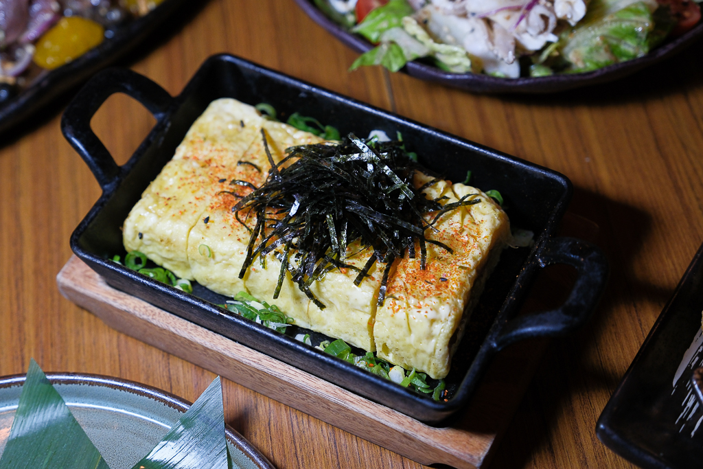 新北林口｜ABV日式居酒館．全台唯一日本稻草燒，超過300種全球精釀啤酒 @飛天璇的口袋