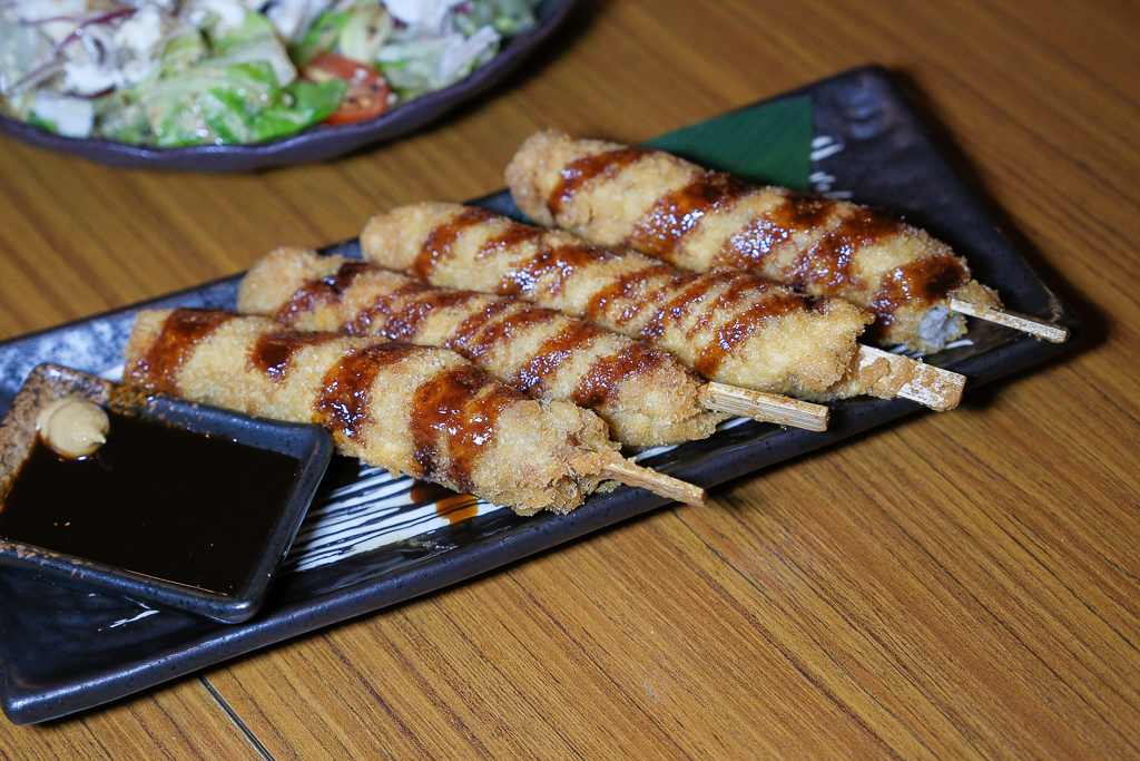 新北林口｜ABV日式居酒館．全台唯一日本稻草燒，超過300種全球精釀啤酒 @飛天璇的口袋