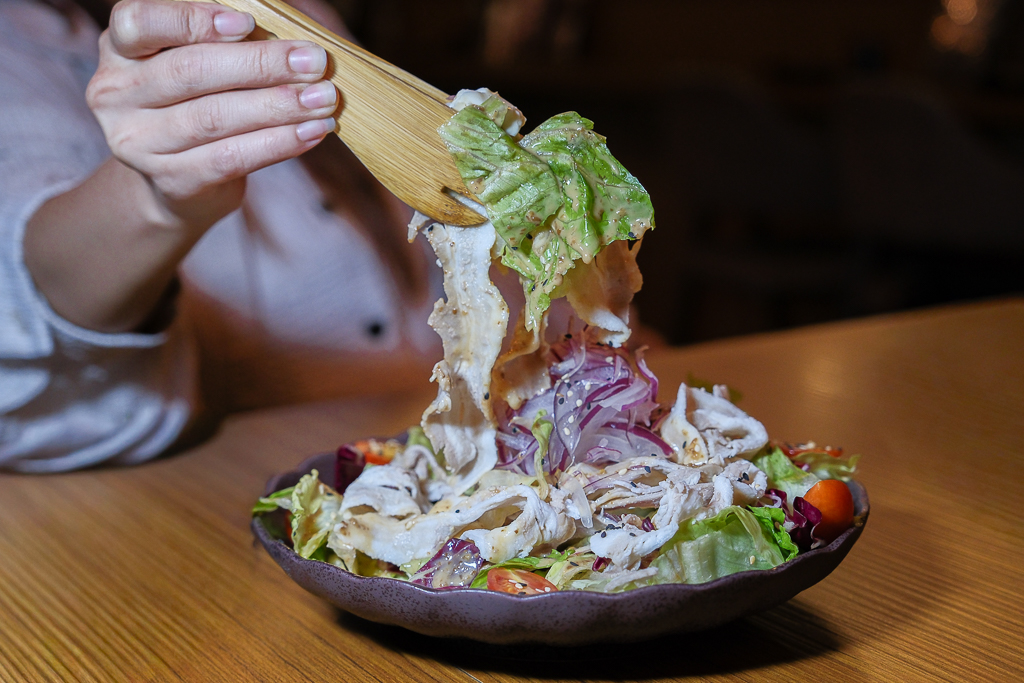 新北林口｜ABV日式居酒館．全台唯一日本稻草燒，超過300種全球精釀啤酒 @飛天璇的口袋