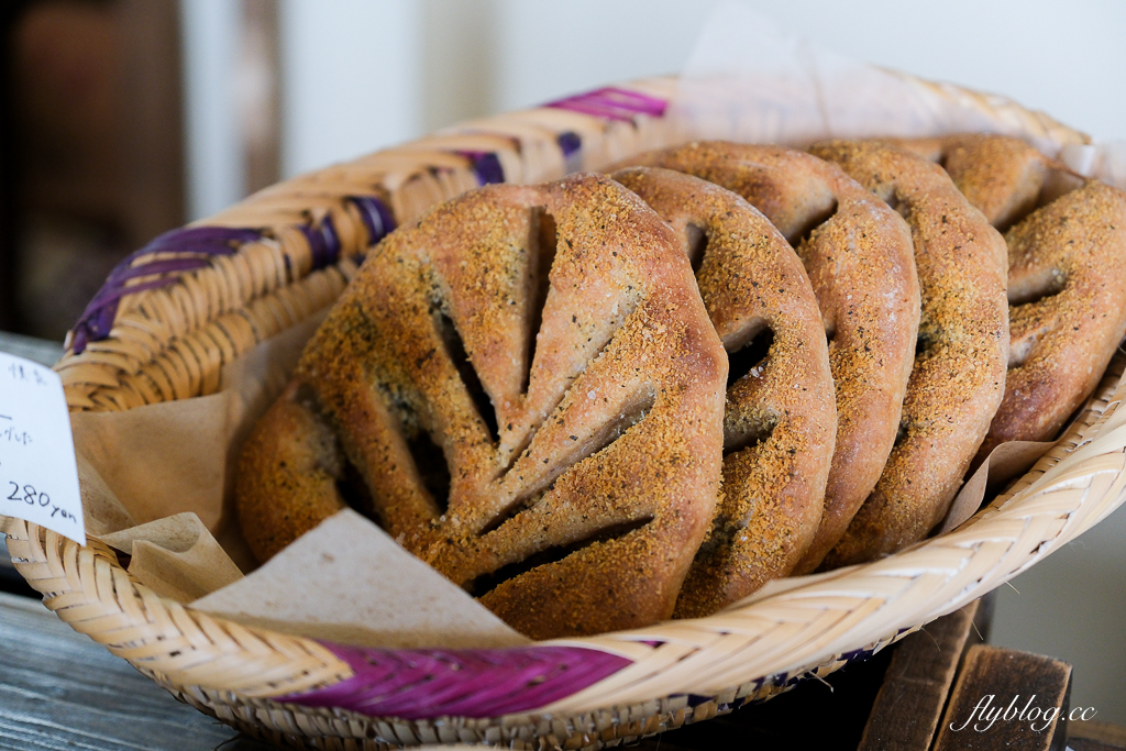 日本北海道|農場製造所 Hitosaji Farm Bakery.美瑛可愛的麵包店,自家農場北之香小麥製成 @飛天璇的口袋 日本北海道|農場製造所 Hitosaji Farm Bakery.美瑛可愛的麵包店,自家農場北之香小麥製成 @飛天璇的口袋