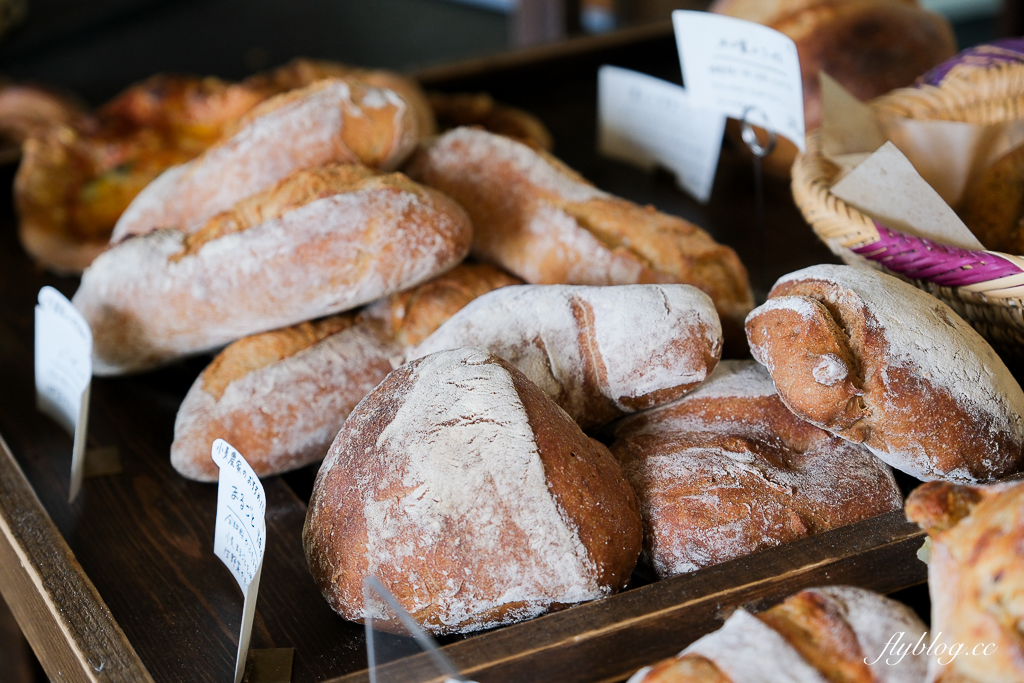 日本北海道|農場製造所 Hitosaji Farm Bakery.美瑛可愛的麵包店,自家農場北之香小麥製成 @飛天璇的口袋 日本北海道|農場製造所 Hitosaji Farm Bakery.美瑛可愛的麵包店,自家農場北之香小麥製成 @飛天璇的口袋
