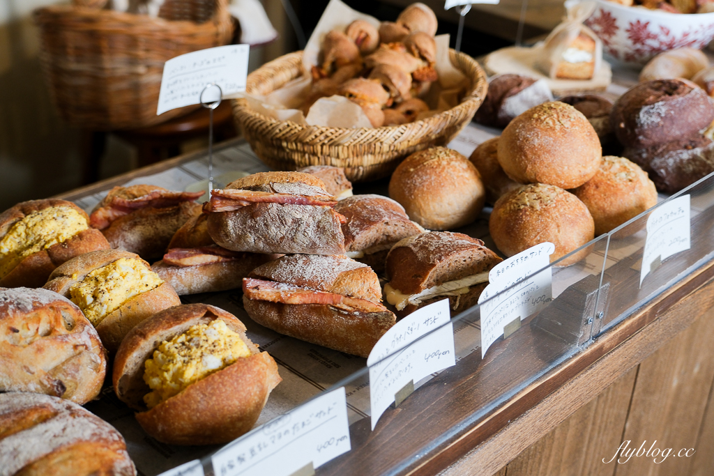 飛利浦PHILIPS 全自動義式咖啡機EP3360 X 實際操作開箱心得分享 X 簡單一鍵品嚐咖啡香 @飛天璇的口袋