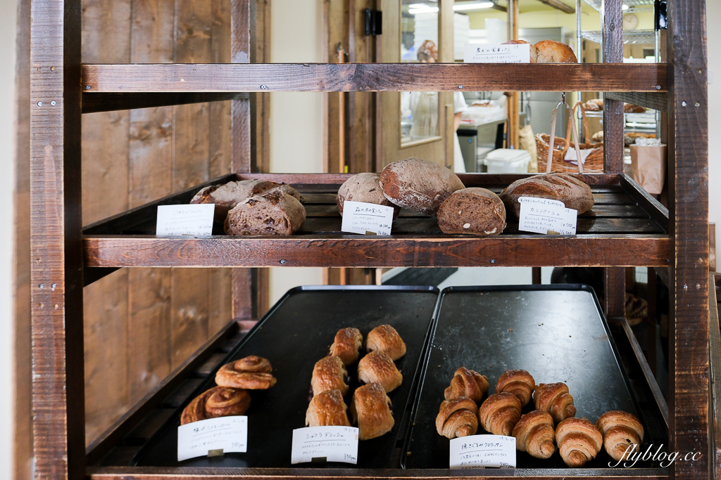 日本北海道|農場製造所 Hitosaji Farm Bakery.美瑛可愛的麵包店,自家農場北之香小麥製成 @飛天璇的口袋 日本北海道|農場製造所 Hitosaji Farm Bakery.美瑛可愛的麵包店,自家農場北之香小麥製成 @飛天璇的口袋