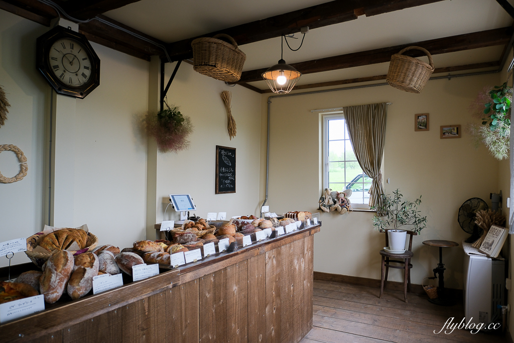 日本北海道|農場製造所 Hitosaji Farm Bakery.美瑛可愛的麵包店,自家農場北之香小麥製成 @飛天璇的口袋 日本北海道|農場製造所 Hitosaji Farm Bakery.美瑛可愛的麵包店,自家農場北之香小麥製成 @飛天璇的口袋