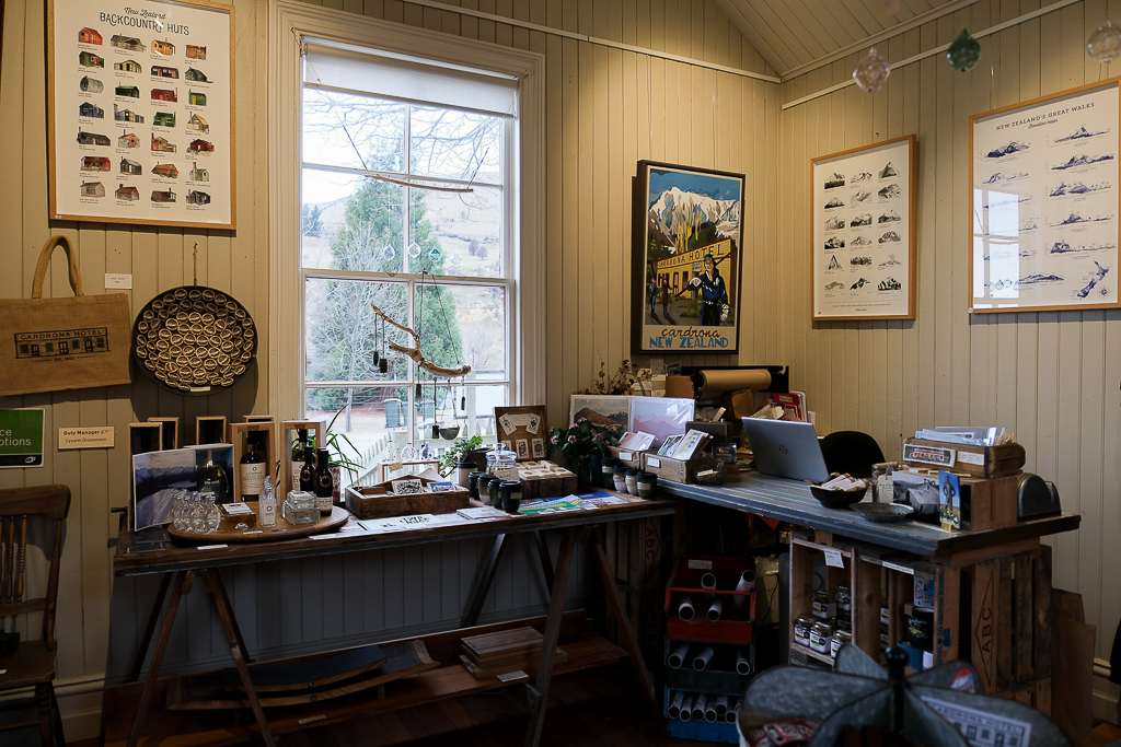 紐西蘭南島|Cardrona Hotel 卡德羅納酒店.紐西蘭最古老的旅店,魔戒躍馬旅店靈感來源 @飛天璇的口袋 紐西蘭南島|Cardrona Hotel 卡德羅納酒店.紐西蘭最古老的旅店,魔戒躍馬旅店靈感來源 @飛天璇的口袋