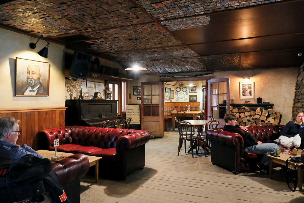 紐西蘭南島|Cardrona Hotel 卡德羅納酒店.紐西蘭最古老的旅店,魔戒躍馬旅店靈感來源 @飛天璇的口袋 紐西蘭南島|Cardrona Hotel 卡德羅納酒店.紐西蘭最古老的旅店,魔戒躍馬旅店靈感來源 @飛天璇的口袋