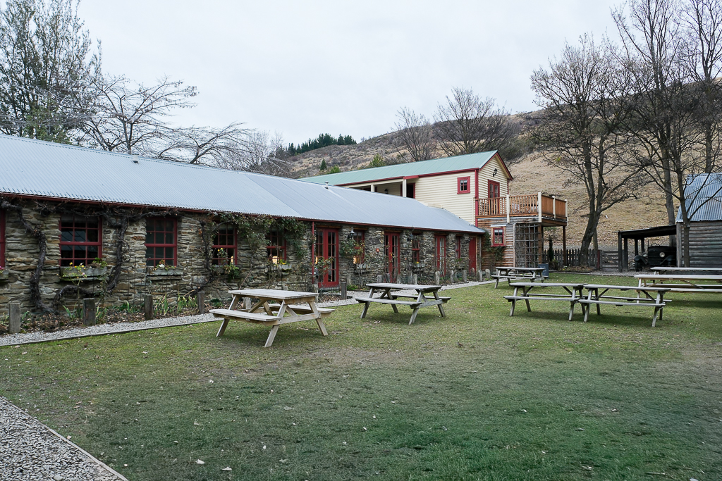紐西蘭南島|Cardrona Hotel 卡德羅納酒店.紐西蘭最古老的旅店,魔戒躍馬旅店靈感來源 @飛天璇的口袋 紐西蘭南島|Cardrona Hotel 卡德羅納酒店.紐西蘭最古老的旅店,魔戒躍馬旅店靈感來源 @飛天璇的口袋