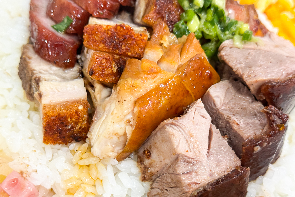 台中西屯｜香港鴻利燒臘快餐．逢甲商圈人氣便當，份量多價格實在 @飛天璇的口袋