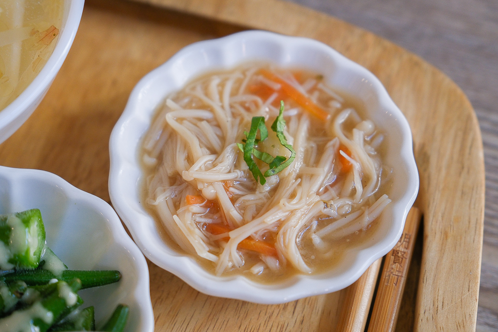 台中北區｜明賢行．用心手作定食套餐，甜點推薦一定要點 @飛天璇的口袋