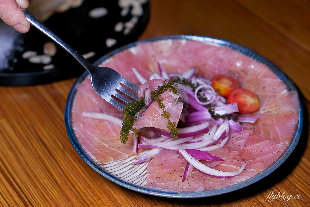 台中西區｜ABV地中海餐酒館．發現台中超奢華早午餐，全台唯一700種啤酒走廊 @飛天璇的口袋
