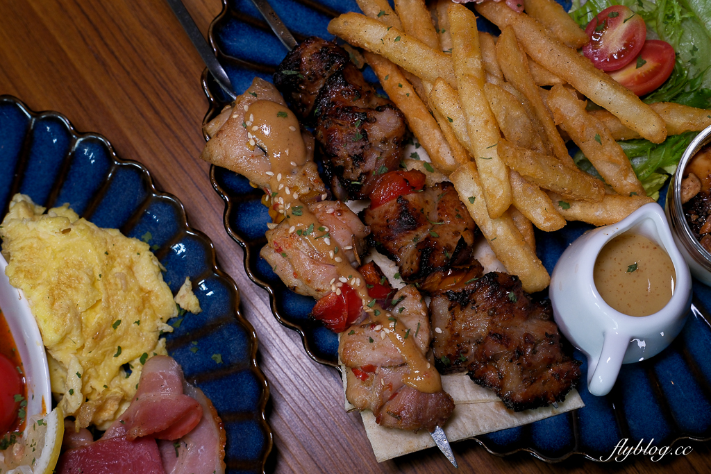 台中西區｜ABV地中海餐酒館．發現台中超奢華早午餐，全台唯一700種啤酒走廊 @飛天璇的口袋