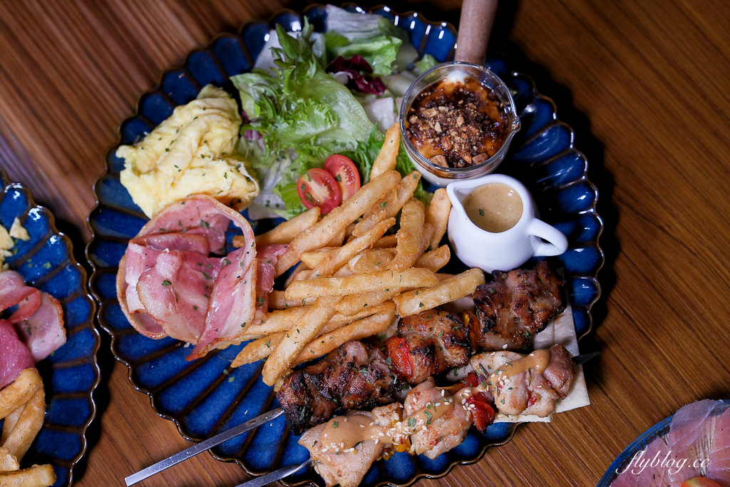 台中西區｜ABV地中海餐酒館．發現台中超奢華早午餐，全台唯一700種啤酒走廊 @飛天璇的口袋