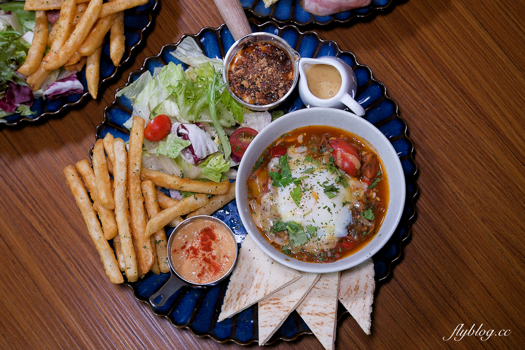 台中西區｜ABV地中海餐酒館．發現台中超奢華早午餐，全台唯一700種啤酒走廊 @飛天璇的口袋