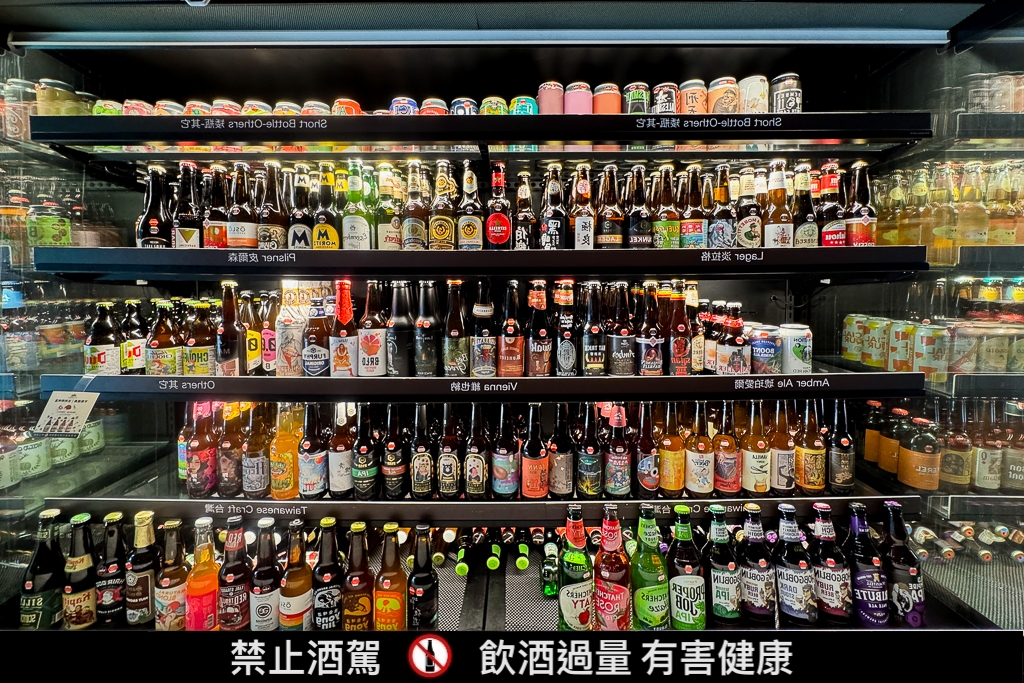 台中西區｜ABV地中海餐酒館．發現台中超奢華早午餐，全台唯一700種啤酒走廊 @飛天璇的口袋