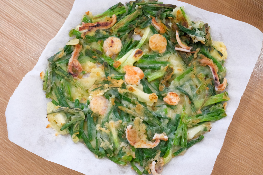 韓國釜山｜海雲台31cm海鮮刀削麵松亭總店．海雲台必吃美食，滿滿一鍋海鮮超過癮 @飛天璇的口袋