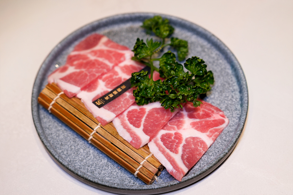 台中西屯｜燒肉MEN朝富店．個人套餐499起自助吧無限續，溫室水耕生菜和Haagen-Dazs冰淇淋 @飛天璇的口袋