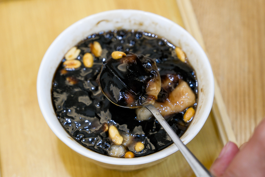 【嘉良冰鎮】冬季甜品上市了，紅豆湯圓、燒仙草、手工豆花，暖心一整個冬天 @飛天璇的口袋